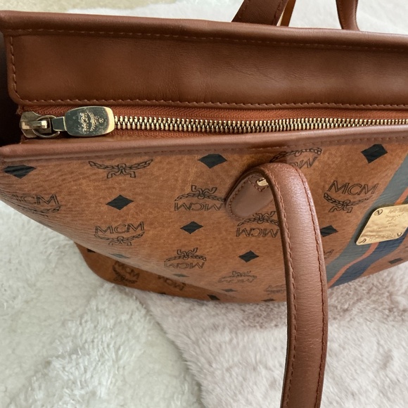 MCM Cognac Tote MM size - Picture 5 of 6